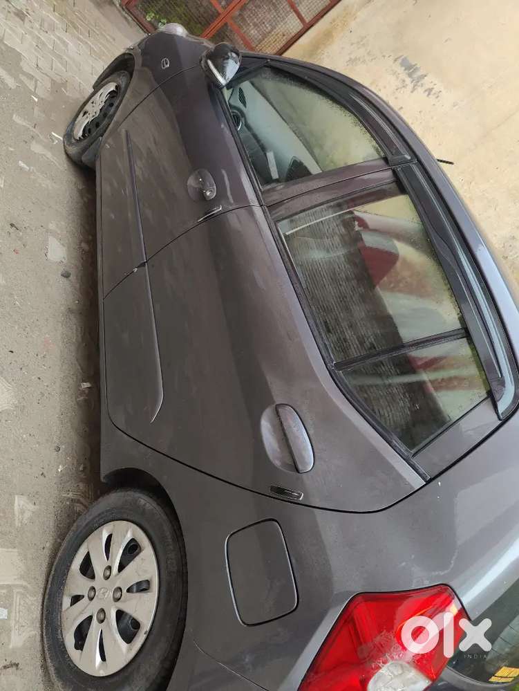 Hyundai I10 With Cng On Paper Everything Working Good