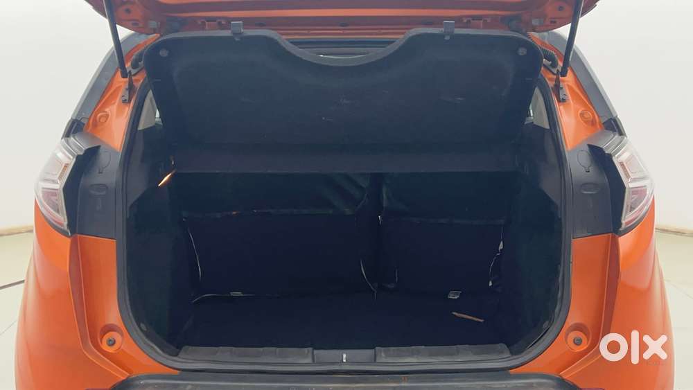 Tata Nexon 1.2 Revotron Xza Plus (o) Dual Tone, 2018, Petrol