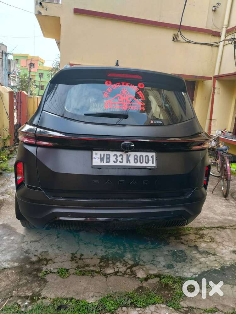 Tata Safari Stealth Edition
