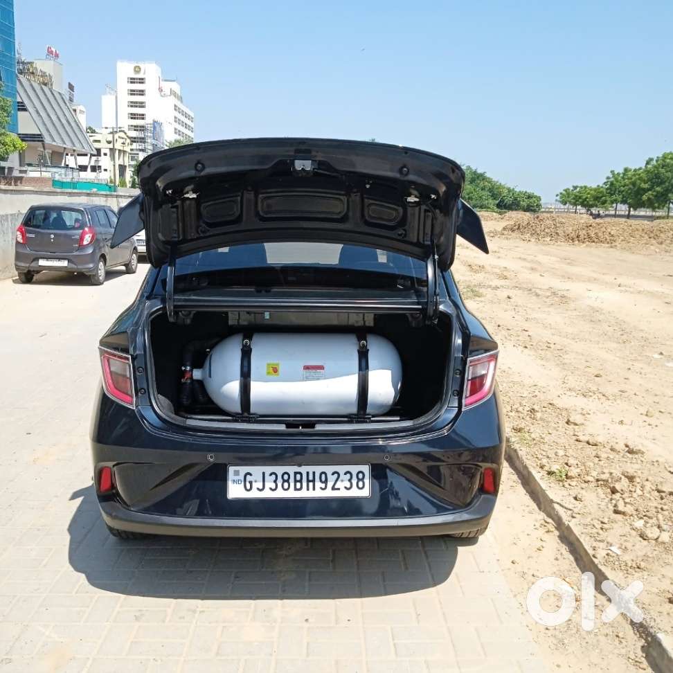 Hyundai Aura 1.2 Sx Cng, 2025, Cng & Hybrids