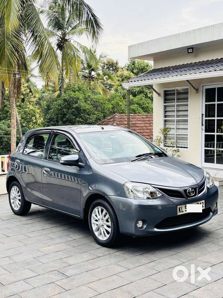 Toyota Etios Liva Vx, 2015, Petrol