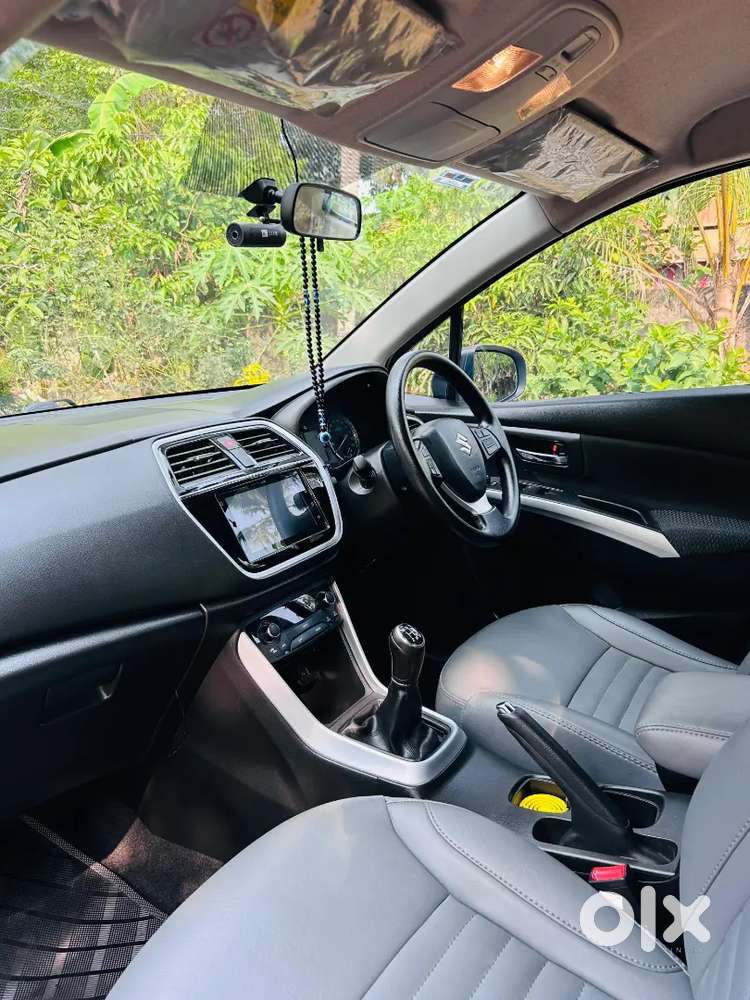 Suzuki S Cross 2022