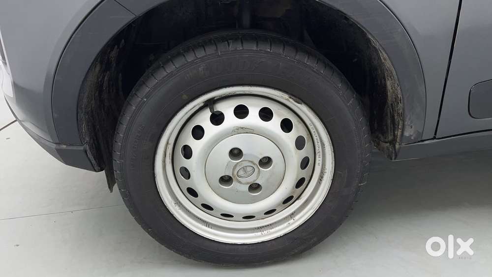 Tata Nexon 1.2 Petrol, 2023, Petrol