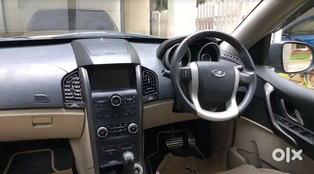 Mahindra Xuv500 Automatic Diesel 98200 Km Driven