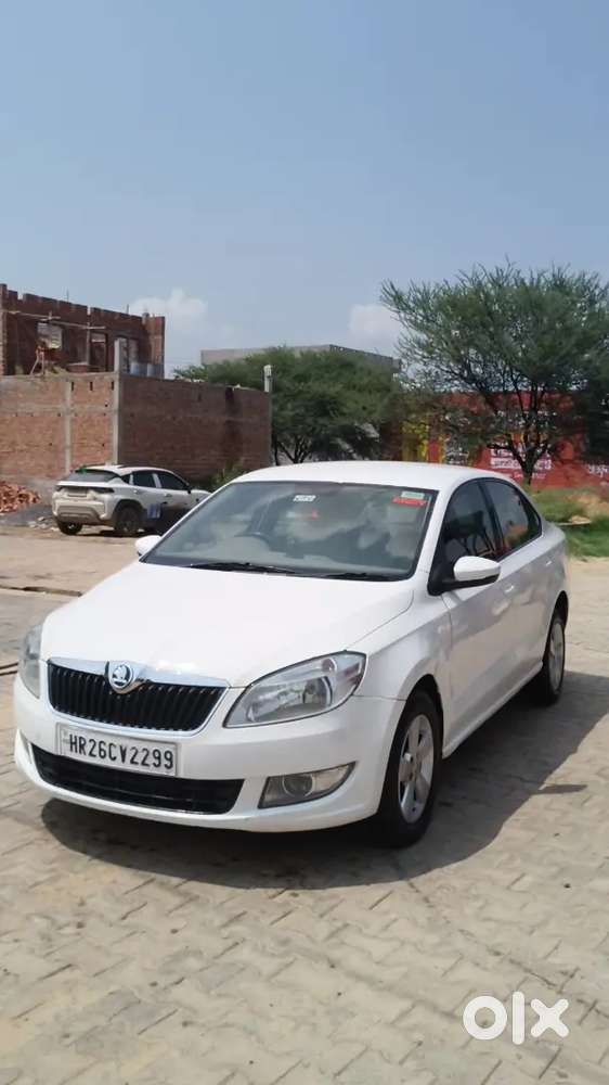 Skoda Rapid Elegance 2015 Year