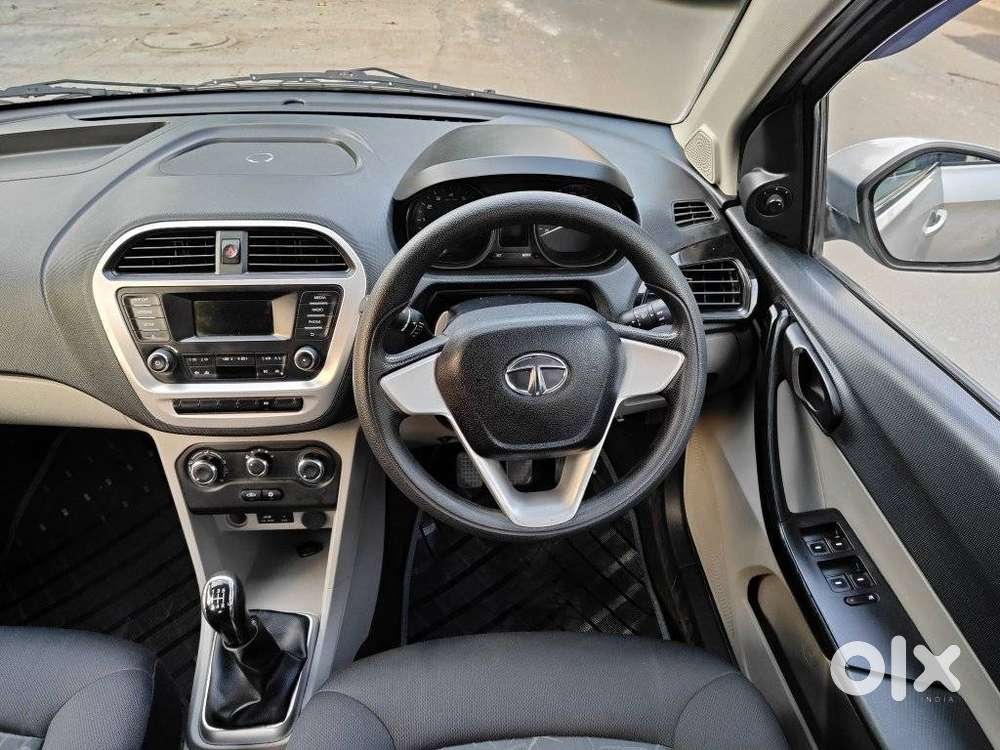 Tata Tiago 1.2 Revotron Xt (o), 2016, Petrol