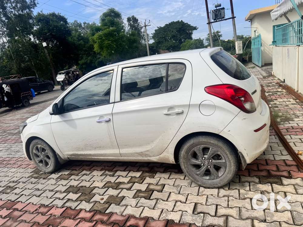 Hyundai I20 Sportz Petrol Manual 2013