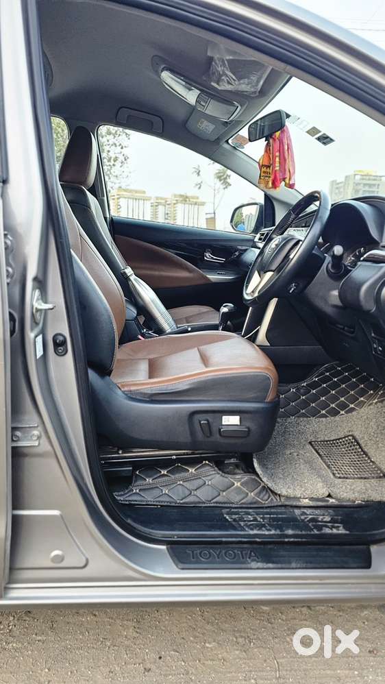 Toyota Innova Crysta