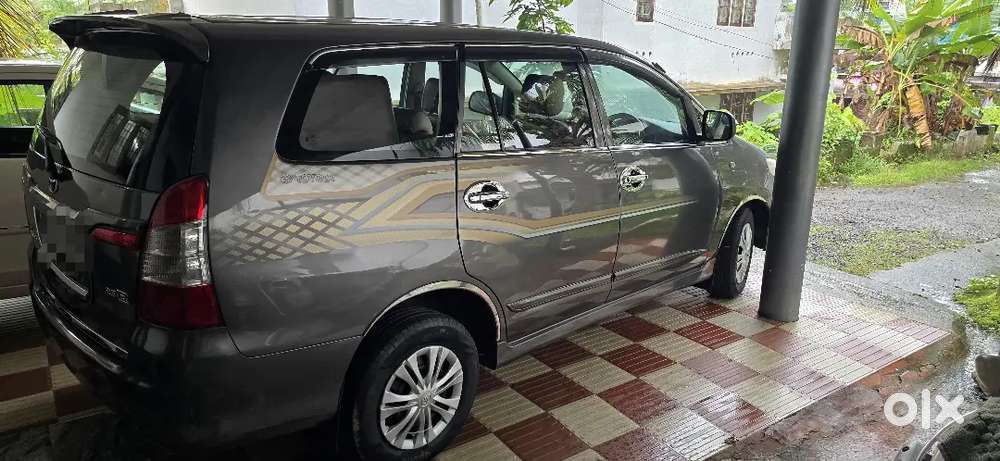 Toyota Innova 2.5 Diesel 8-seater 2014 Model