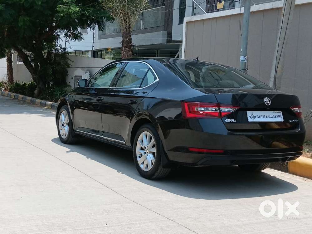 Skoda Superb L&k 2.0 Tdi At, 2018, Diesel
