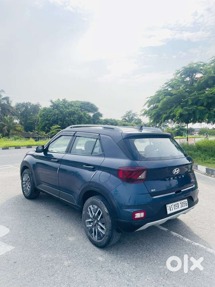 Hyundai Venue 1.0 Sx Turbo Imt Dual Tone Sport, 2021, Petrol