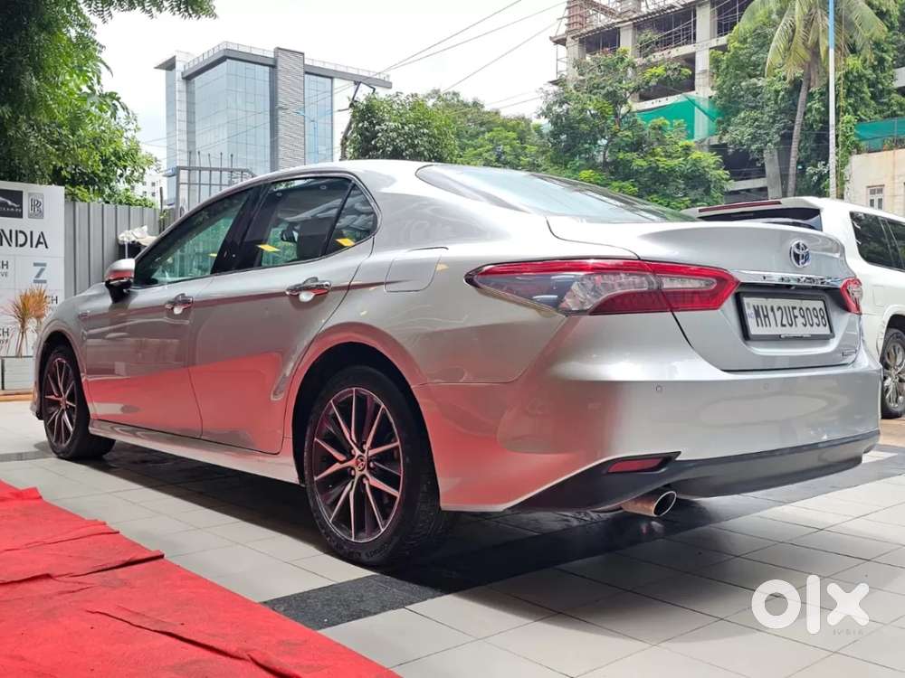 Toyota Camry Hybrid, 2022, Petrol