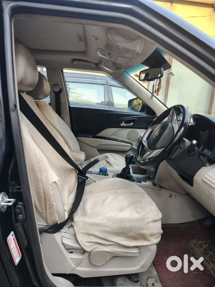 Mahindra Xuv300 2022 Diesel 75999 Km Driven