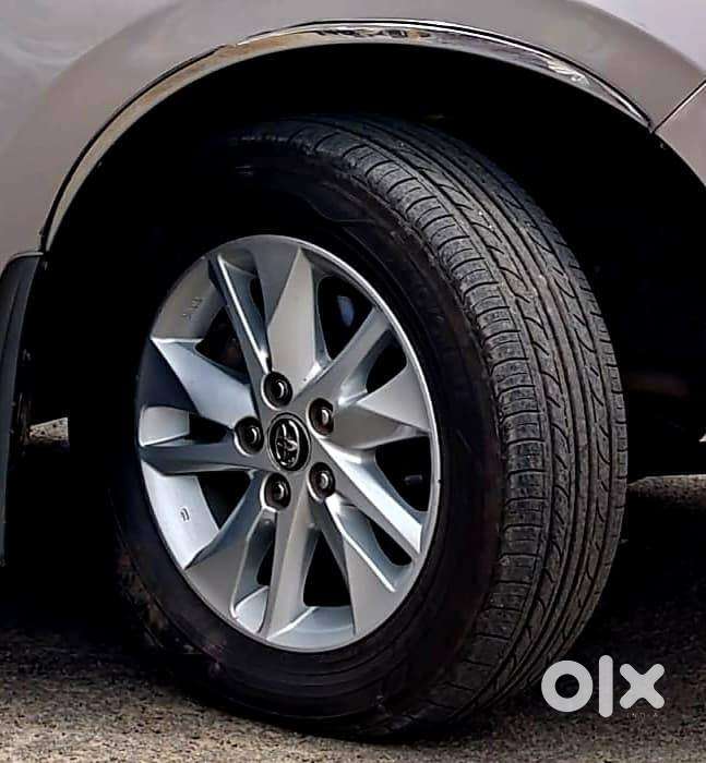 Toyota Innova Crysta G 8 Str, 2016, Diesel