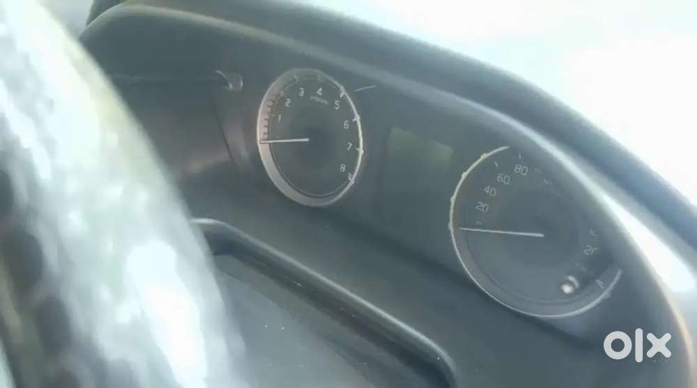 Maruti Suzuki Brezza Lxi &ndash; Single Owner | Excellent Condition | Owner