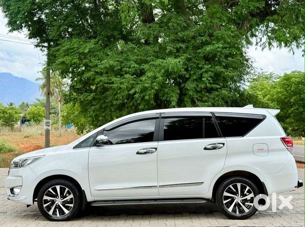 Toyota Innova Crysta 2.4 Z 7 Str, 2025, Diesel