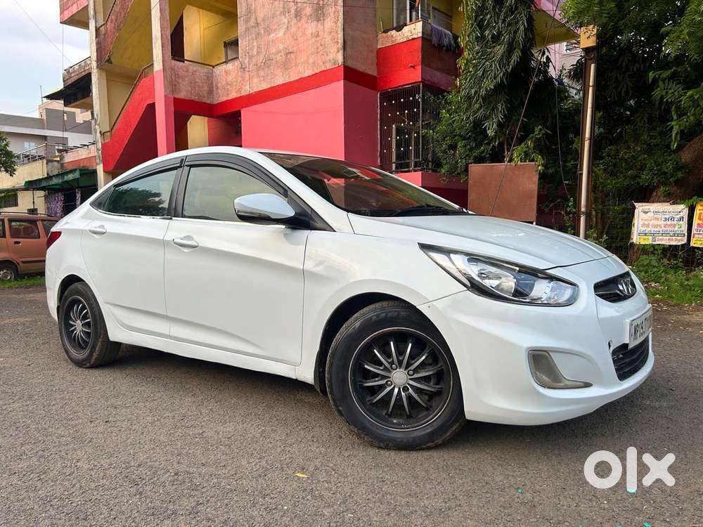 Hyundai Verna Fluidic 1.6 Crdi Sx, 2011, Diesel