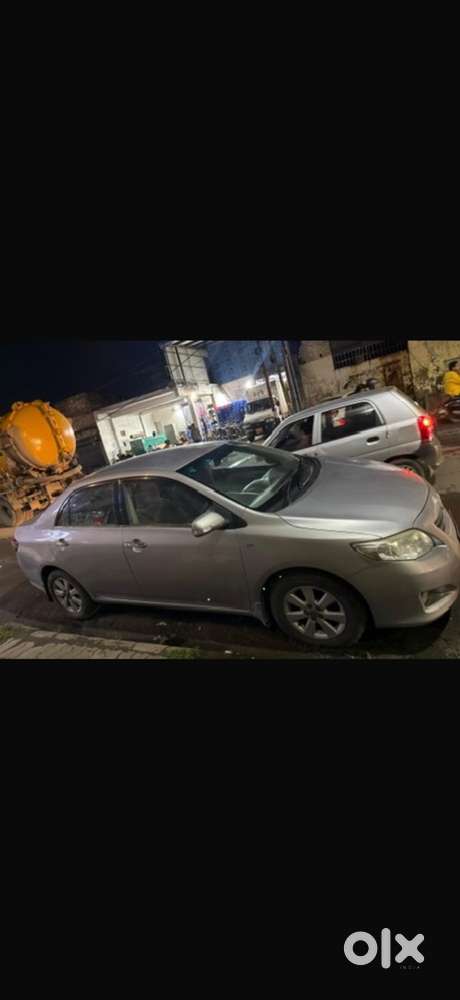 Toyota Corolla Altis 2011