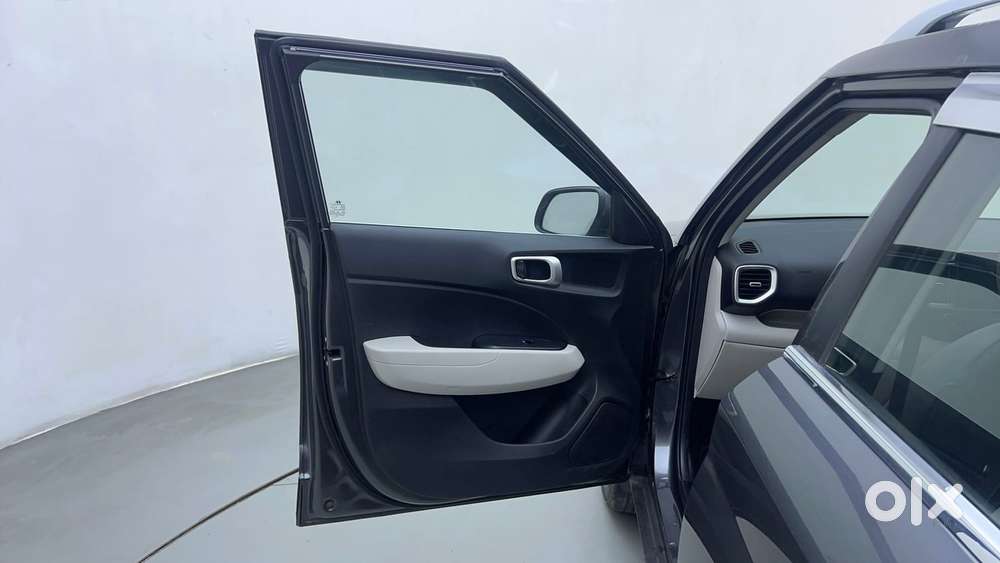 Hyundai Venue 1.2 S (o), 2025, Petrol