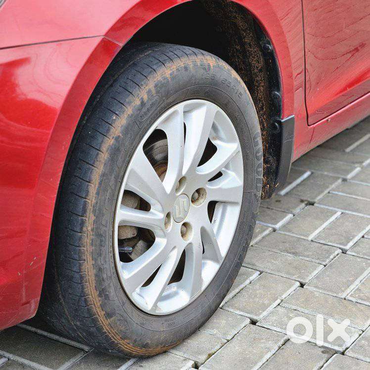 Maruti Suzuki Swift 1.2 Zxi Abs, 2013, Petrol