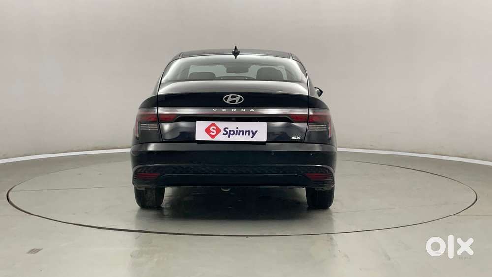 Hyundai Verna Sx 1.5 Petrol Ivt, 2023, Petrol
