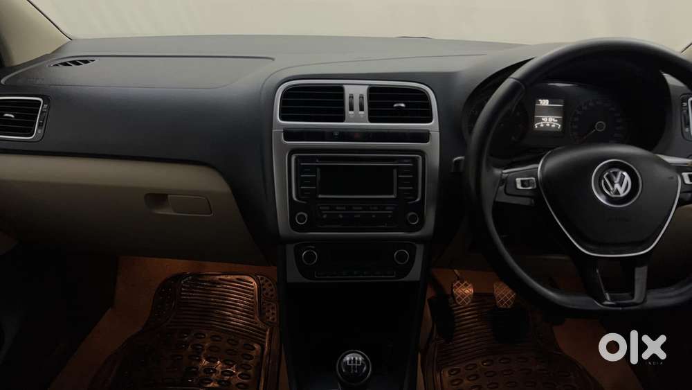 Volkswagen Polo 2009-2013 Petrol Highline 1.2l, 2015, Petrol