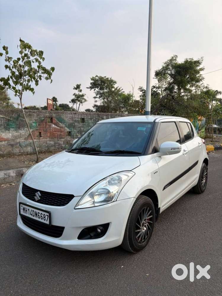 Maruti Suzuki Swift Vxi + Manual, 2012, Petrol