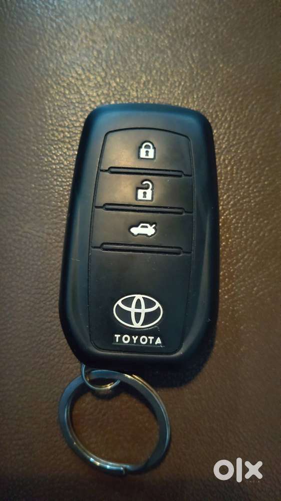 For Sale: Toyota Innova Crysta 2021 Top-end Petrol Automatic