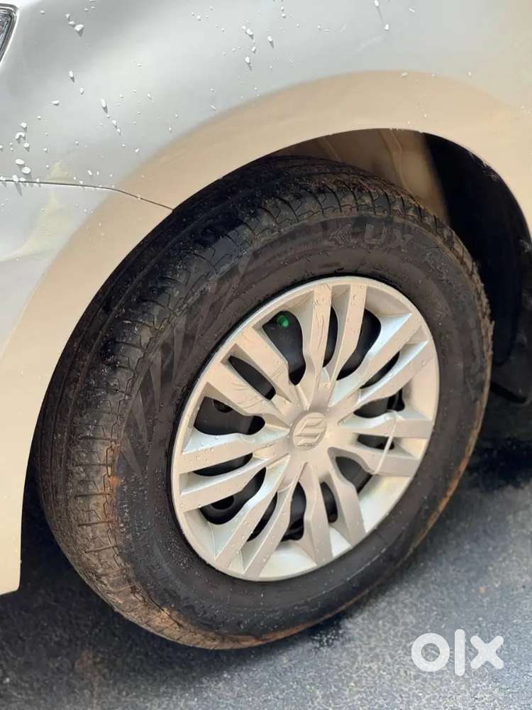 Maruti Suzuki Dzire 2022 Petrol 26700 Km Driven