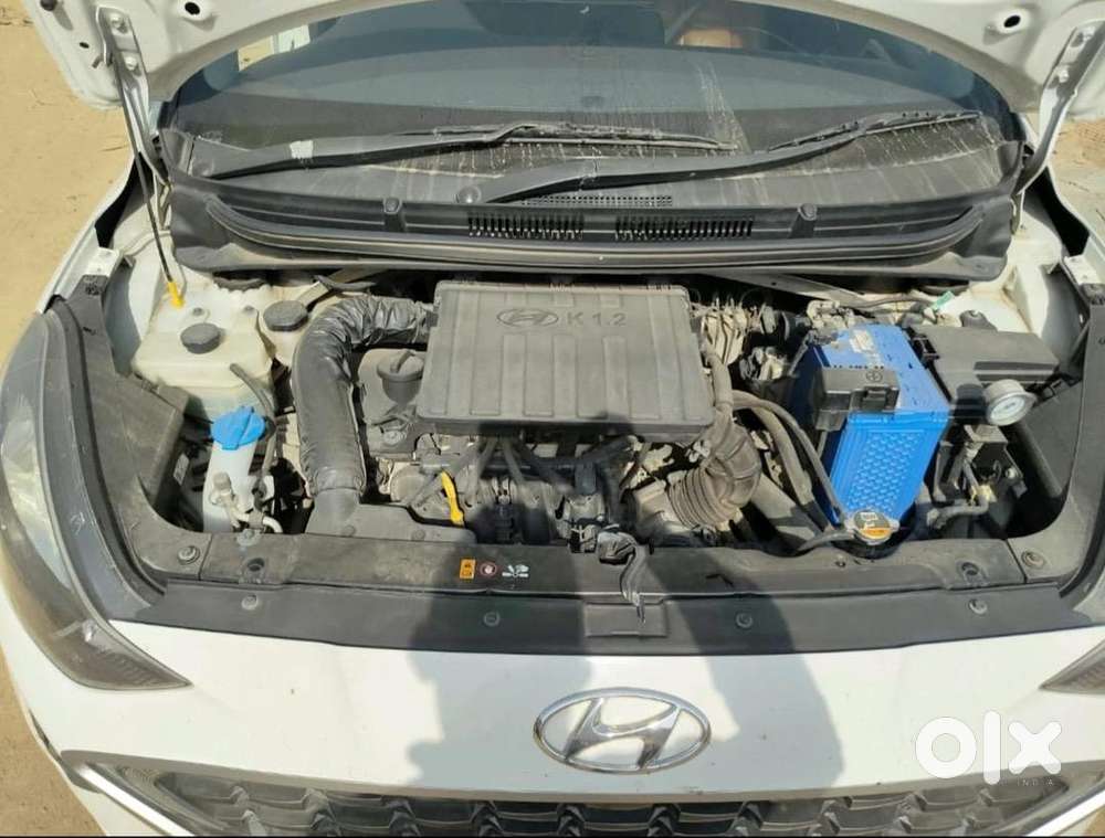 Hyundai Aura Cng & Hybrids 69000 Km Driven