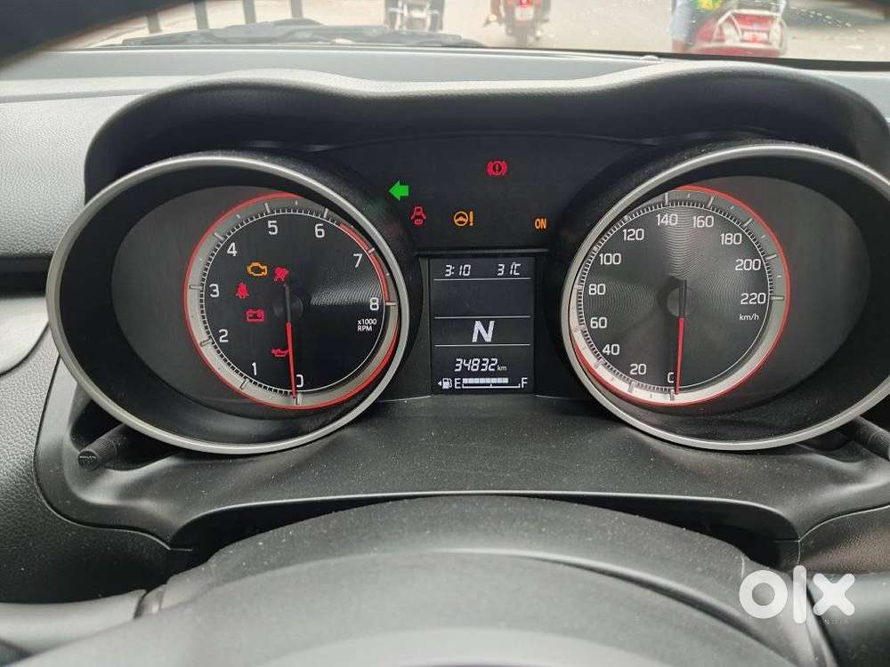 Maruti Suzuki Swift Zxi Plus Amt Dual Tone, 2019, Petrol