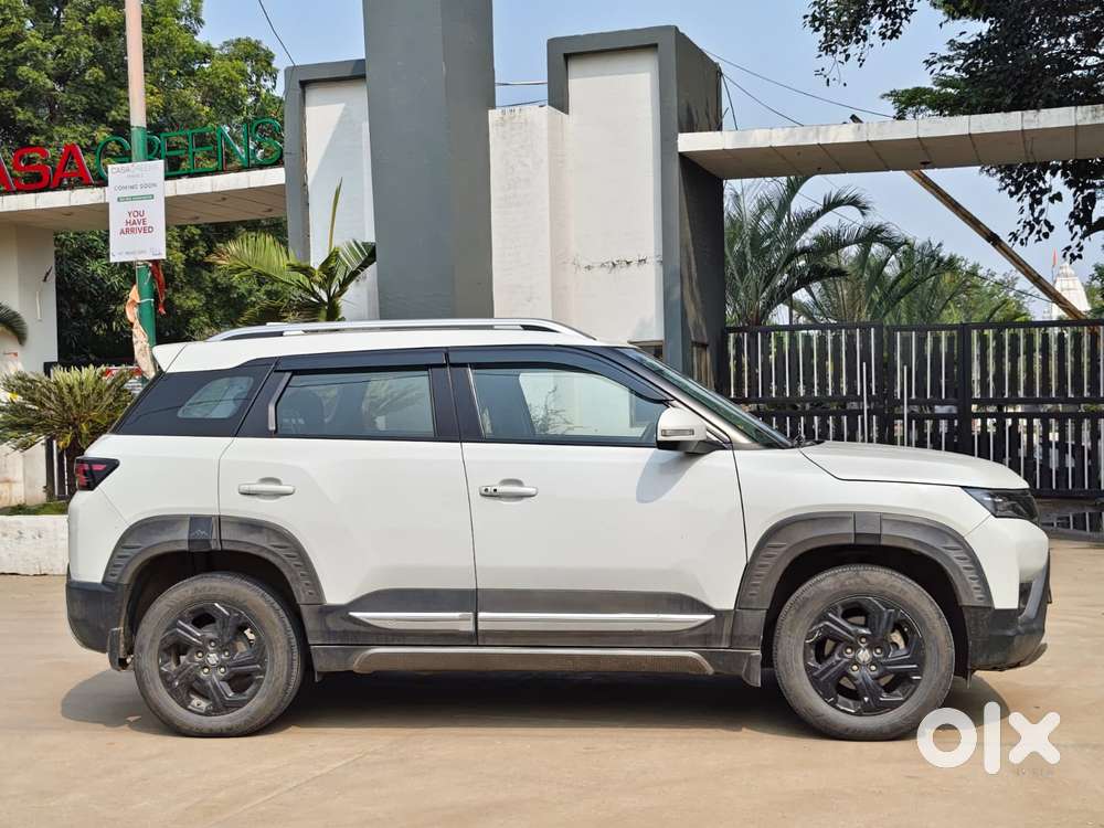 Maruti Suzuki Brezza Zxi Plus Smart Hybrid, 2022, Petrol