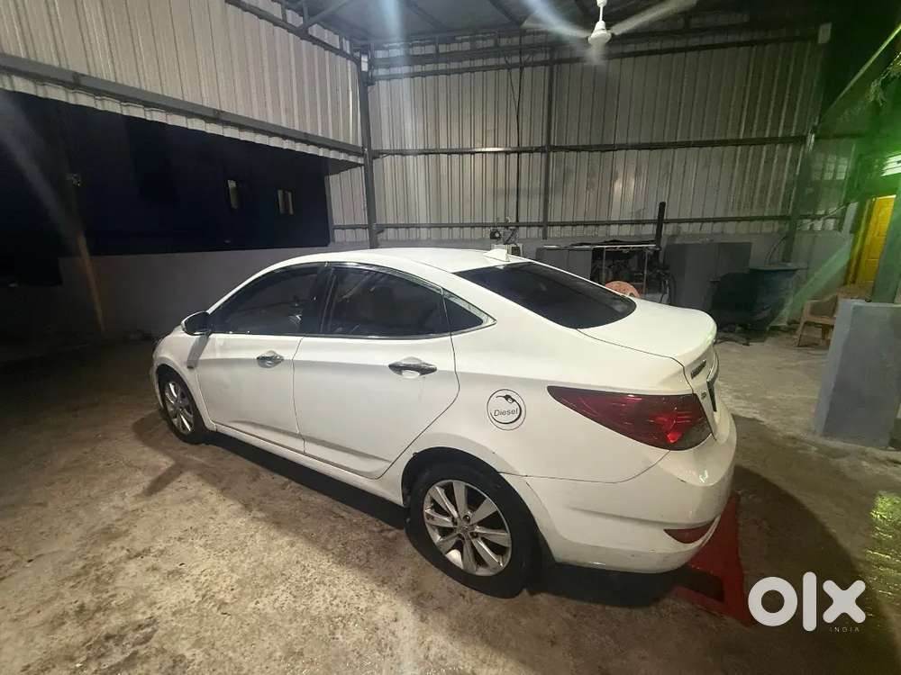 Hyundai Verna 2012 Diesel Manual