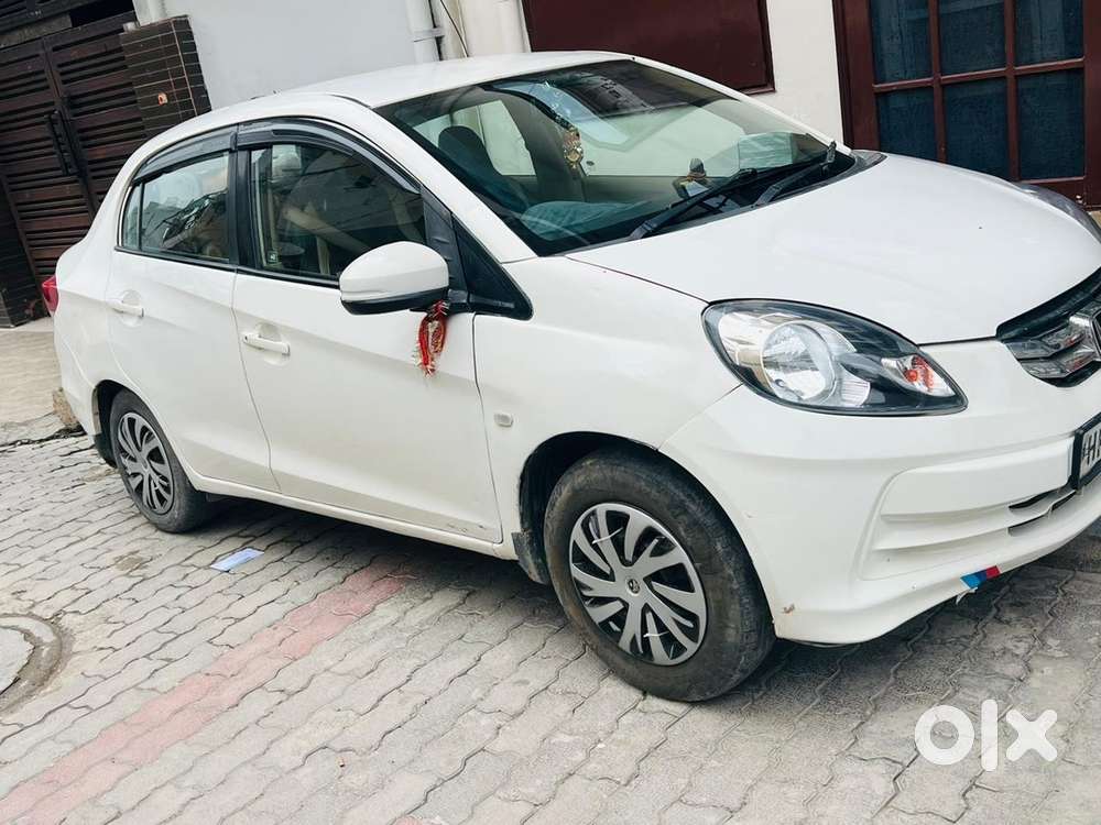 Honda Amaze Petrol 2015