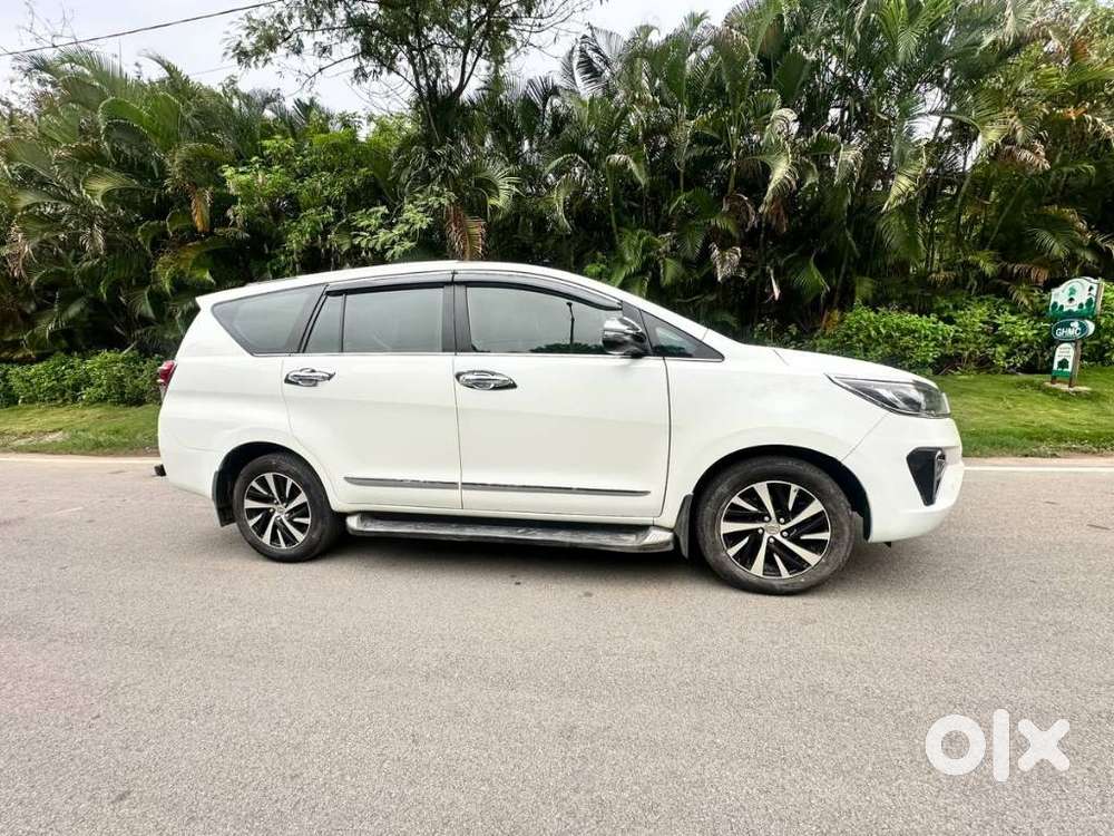 Toyota Innova Crysta 2.8 Z, 2022, Diesel