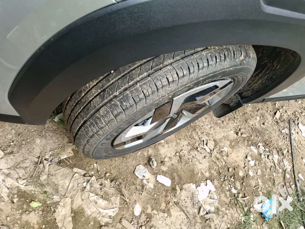 Nissan Magnite Premium Petrol 2026