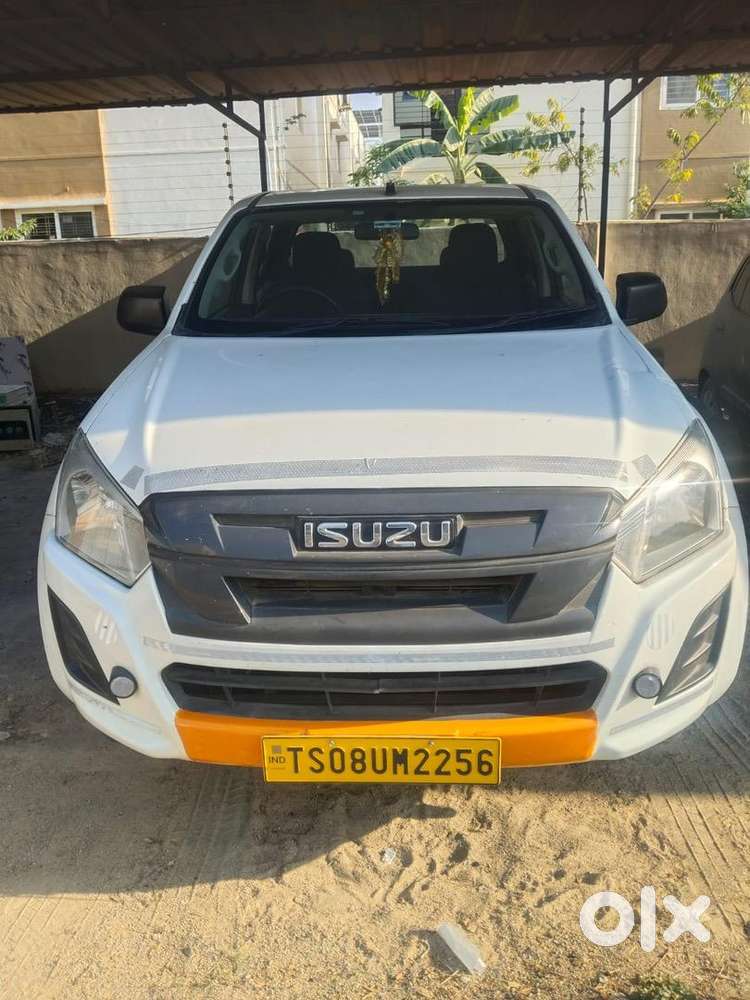 Isuzu D-max 2024 Diesel 8300 Km Driven