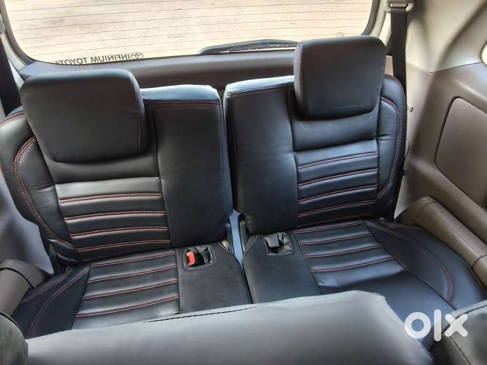 Toyota Innova 2.5 Gx (diesel) 8 Seater Bs Iv, 2015, Diesel