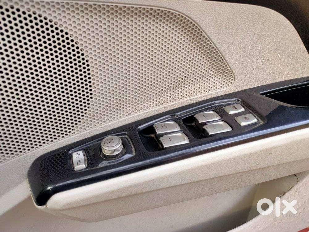 Mahindra Xuv300 W8 Option Diesel, 2022, Diesel