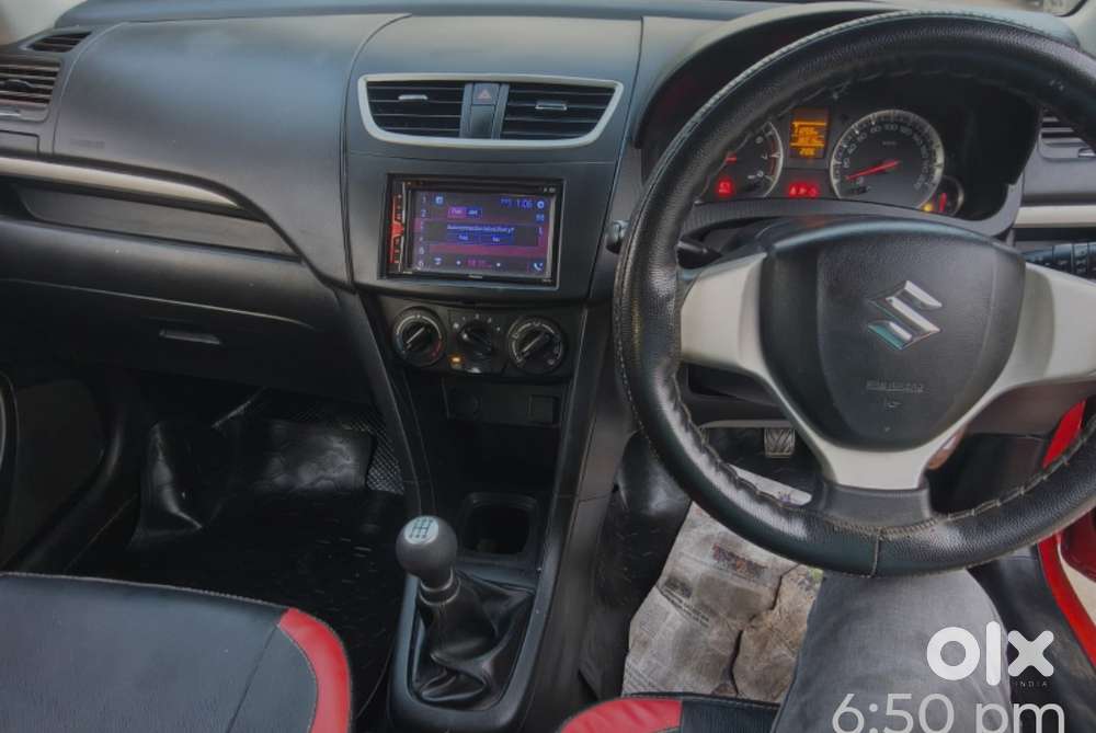 Maruti Suzuki Swift Vxi + Manual, 2018, Petrol
