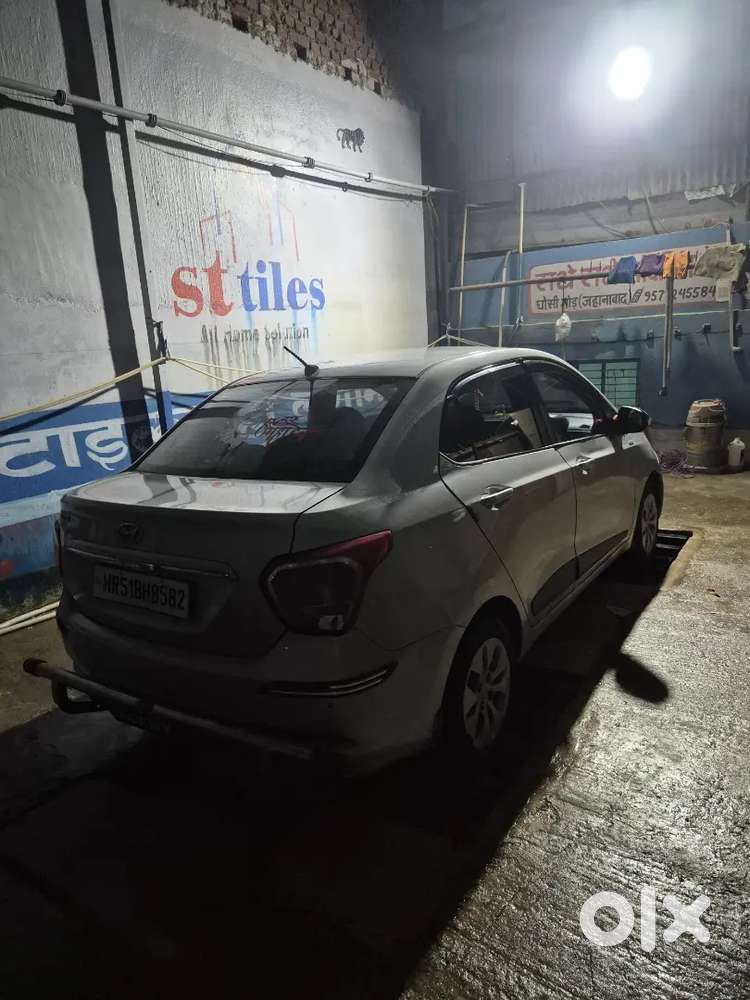 Hyundai Xcent 2016