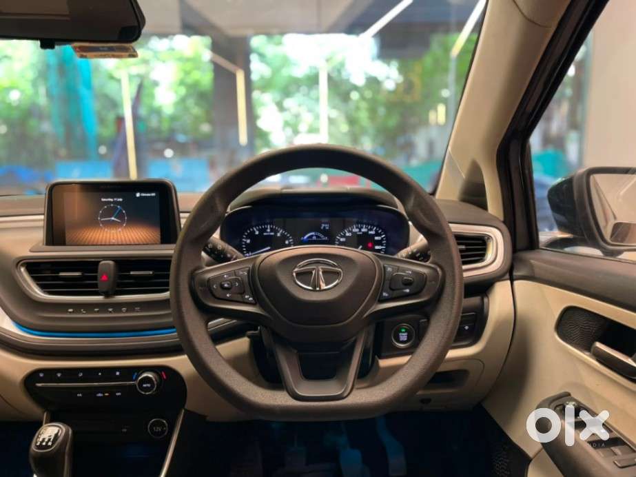 Tata Altroz 1.2 Xz Plus Rtn Dct, 2022, Petrol
