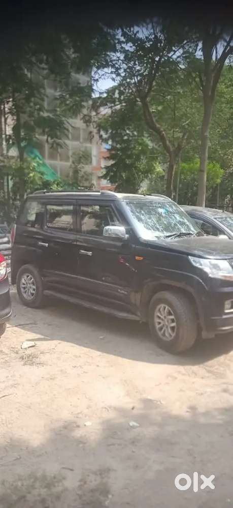 Mahindra Tuv 300 2016 Diesel 68000 Km Driven