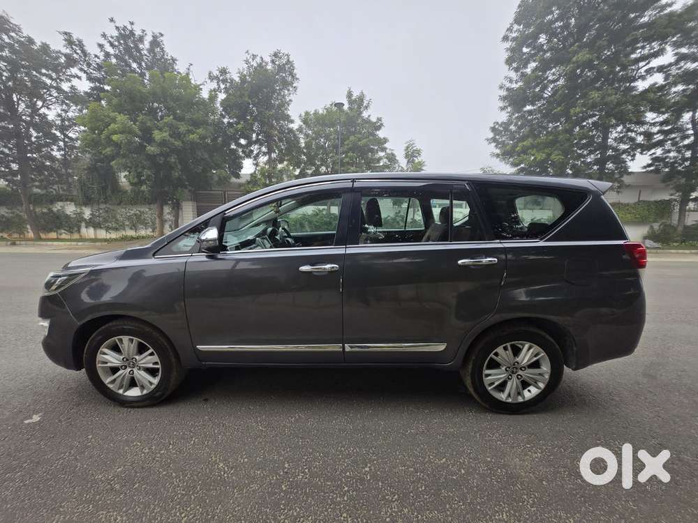Toyota Innova Crysta 2.8 Z, 2016, Diesel