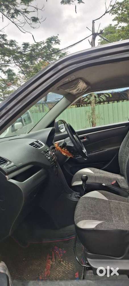 Maruti Suzuki Swift Vvt Zxi, 2015, Petrol