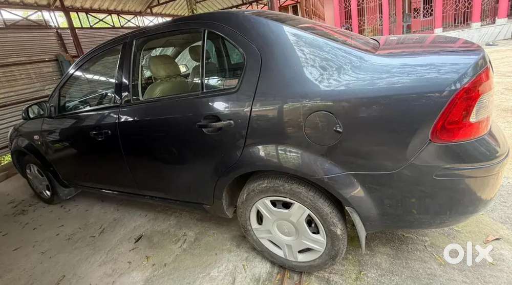 Ford Fiesta Zxi Abs Petrol