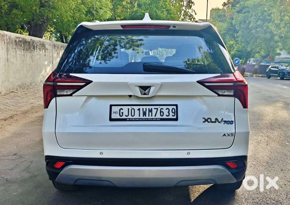 Mahindra Xuv700 2.2 Ax 5 Diesel At 7 Str, 2023, Diesel