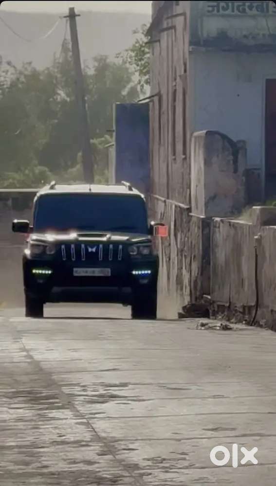 Mahindra Scorpio Classic 2015 Diesel 80000 Km Driven
