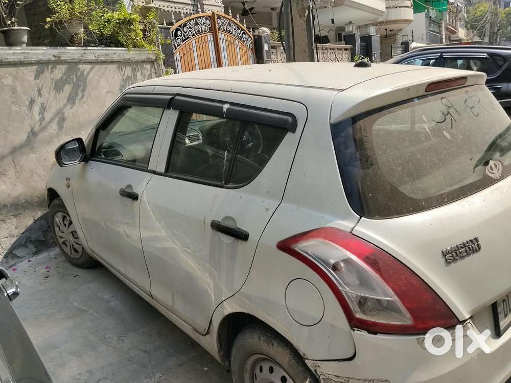 Maruti Suzuki Swift Lxi Option, 2012, Cng & Hybrids