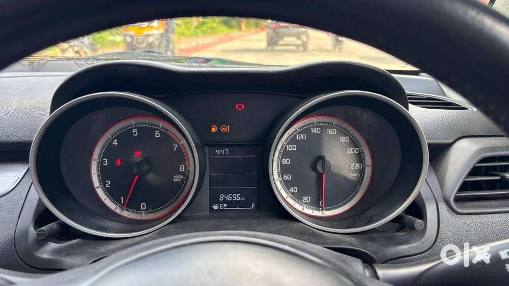 Maruti Suzuki Swift Vxi + Manual, 2021, Petrol